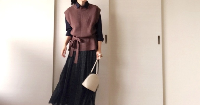 GUのニットベストが買い！　790円で初秋から真冬までOK