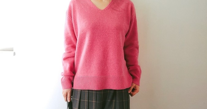 OPAQUEのプチプラ上質ニットは2990円。ラズベリーピンクが大人可愛い！