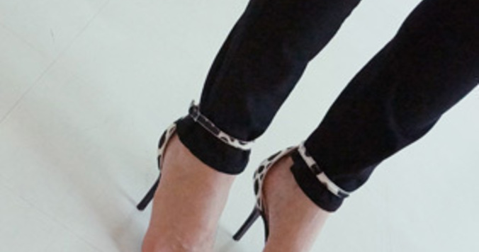 海外セレブがお手本！ストラップヒールのネクストコーデ