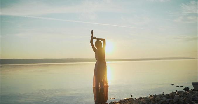 恋人の元カノたちはみんな発光している