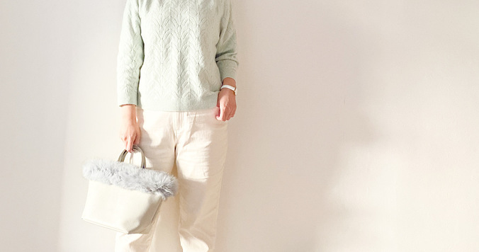 SNSでも話題沸騰！　UNIQLOの春ニット1990円であったか春色コーデ