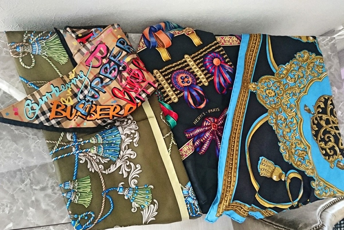 普段の装いをアップデート！　スカーフを使ったコーデ６選