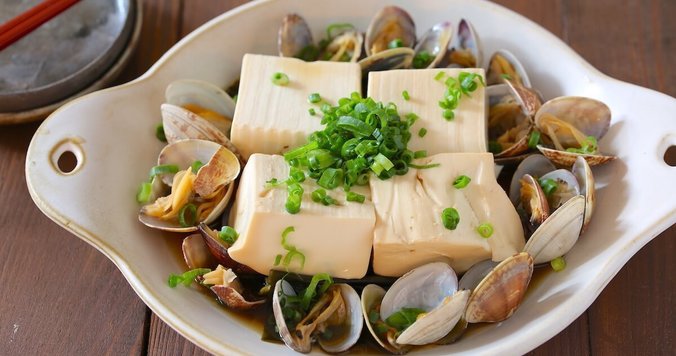 【簡単】レンジで７分！　「豆腐とあさりの酒蒸し」で正月太りを解消
