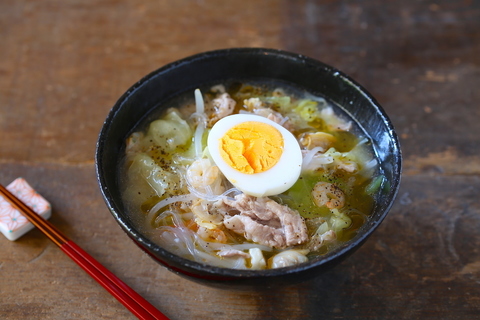 レンジで簡単！　栄養たっぷり春雨スープ「太平燕（タイピーエン）」