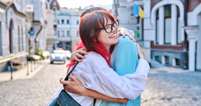 男性が「仲良くなれて嬉しいけど本命にはしない」異性の特徴