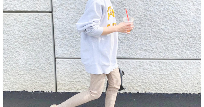 古着のビッグスウェットがかわいい！ 大人のカジュアルコーデ術