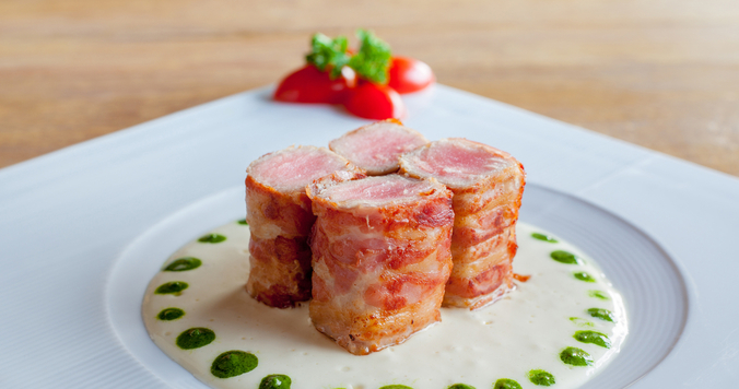 世界一美しい食べ方のマナー　〜一口サイズの法則〜