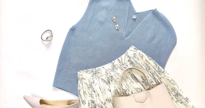 ユニクロ３Dニットが使える！ オフィスコーデもストレスフリーに