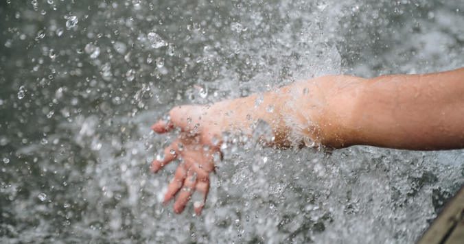 【手相占い】大きな困難が迫っている可能性がある予兆