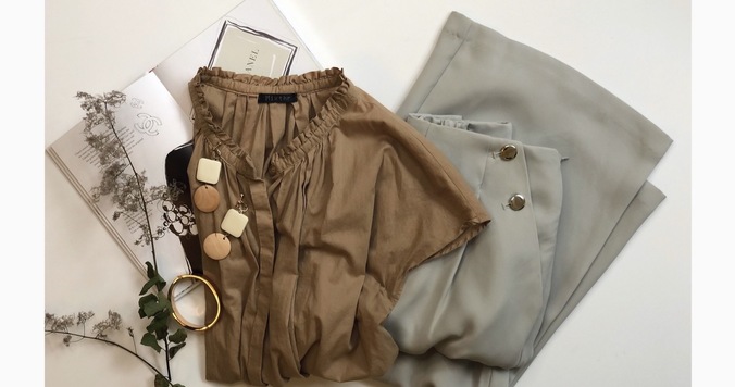 【GU】新作！ ボタンワイドアンクルパンツで上品コーデをアップデート