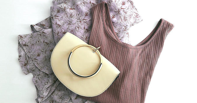 【GU】秋まで使える高見え２WAYタンクトップで今旬アラフォーコーデ