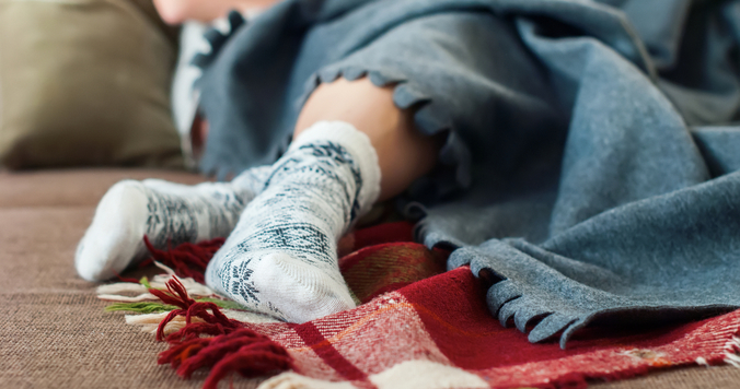 底冷えするオフィスや眠る前の寒さに。体を冷えから守るあったかグッズ