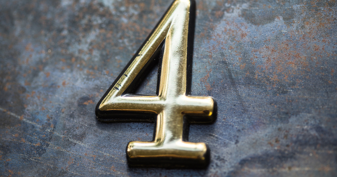 【数秘術】誕生数４の恋愛タイプ診断！ 相性や幸せを掴む秘訣をご紹介