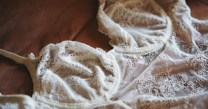 相棒に感謝を込めてお別れ。恥ずかしくない＆困らないランジェリーの処分方法３選（ブラジャー編）