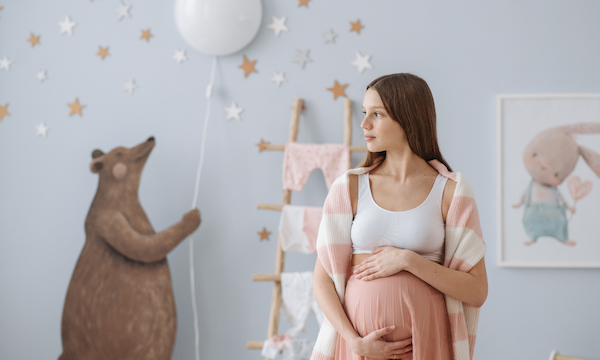 【授乳用ブラジャーの選び方】妊娠中の身体と心を支えてくれる授乳用ブラとは？