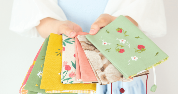 100冊読むより１冊を100回読みたいから、手作りブックカバーで本を守るんです【TheBookNook＜番外編＞】