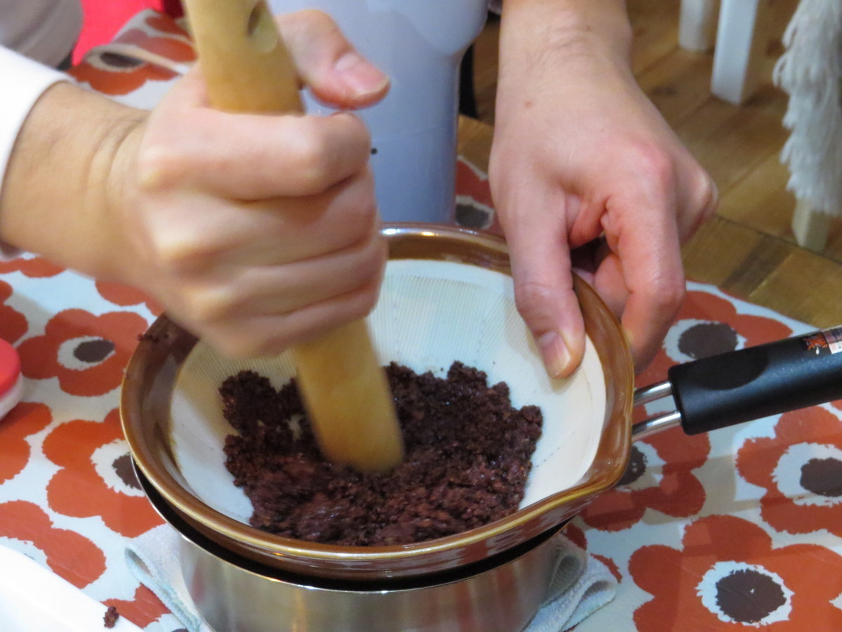 カカオ豆から作る、こだわりのチョコレート！＠チョコレート研究所