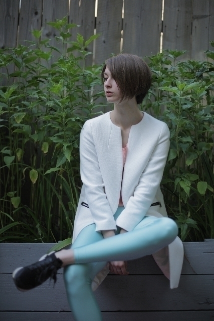 「ジャケット：バッグ＝1：1.5の法則」で洗練ファッションが叶う理由。