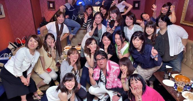 飲んで歌って踊って♪　DRESSカラオケ部がスタート！　