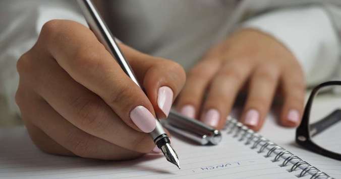 書く力は、人生を切り拓く力になる