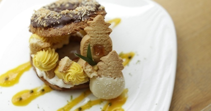 トミーバハマからコラボデザート「ハワイアンリリコイリングシュー」が1月20日（金）より新登場