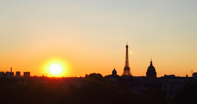 華やかなパリは魔法がかかった街【高田賢三】