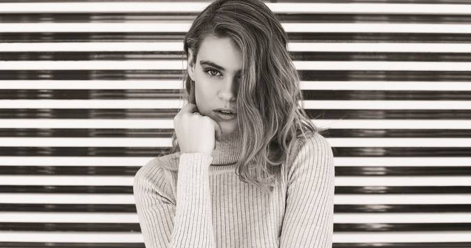 右往左往する女、思考停止する女