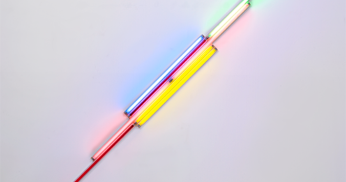 アートを表参道で。「光」のアーティスト『ダン・フレイヴィン展』、エスパス　ルイ・ヴィトン東京にて開催中。