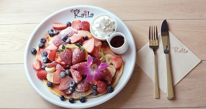 カフェ・カイラのパンケーキが100円に！毎日先着100名限定のキャンペーンを実施