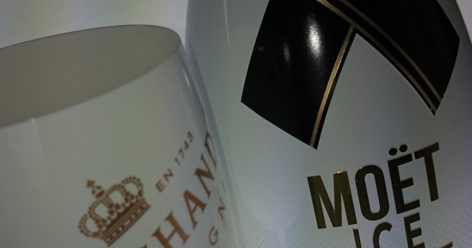 “MOËT ICE LOUNGE”～さっぽろ雪まつりとアイス アンペリアルのマリアージュ～