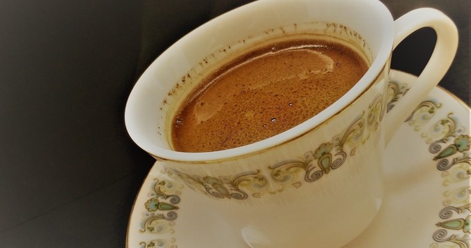 トルココーヒーの飲み方にはコツがある
