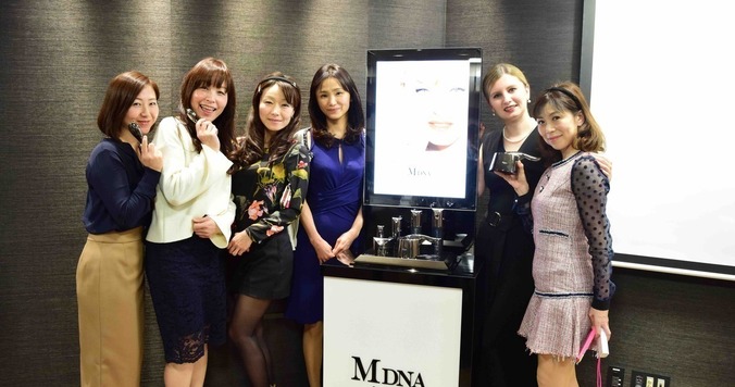 マドンナの美学を叶えた「MDNA SKIN」の伊勢丹新宿店カウンターオープン記念イベント