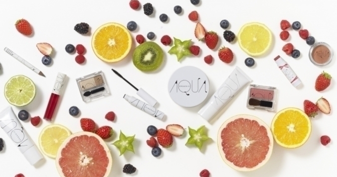 「オーガニックロングマスカラ」の新色登場。まつ毛に優しく、美しく