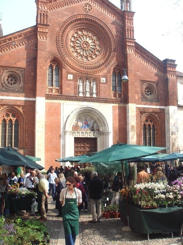 春の訪れを告げるサン・マルコ教会の花祭り~ミラノ通信#7