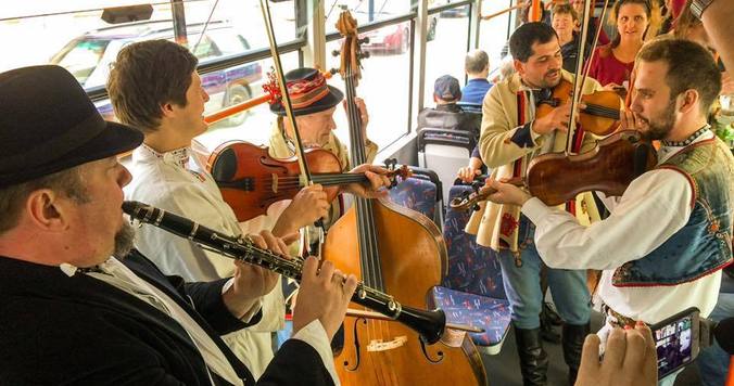 電車やバスで生演奏！　音楽を心から楽しむチェコ文化が素敵