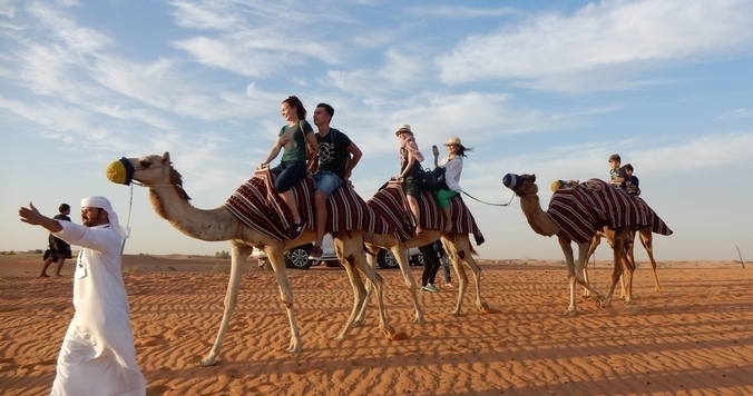 ラクダに乗って砂漠のプリンセス！　おしゃれでおトクなドバイ旅【オトナの美旅スタイル #21】