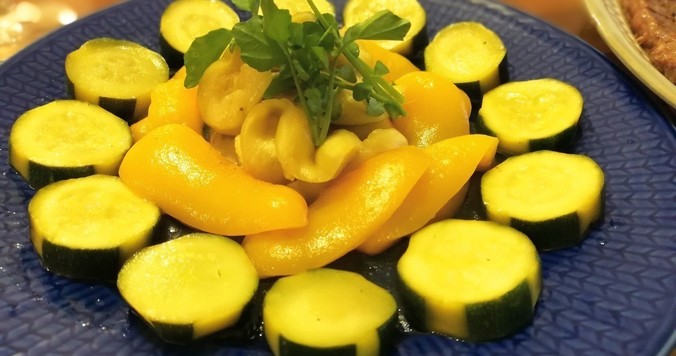 電子レンジで作る夏野菜のマリネ【簡単なのにほめられる！ホムパごはん #５】