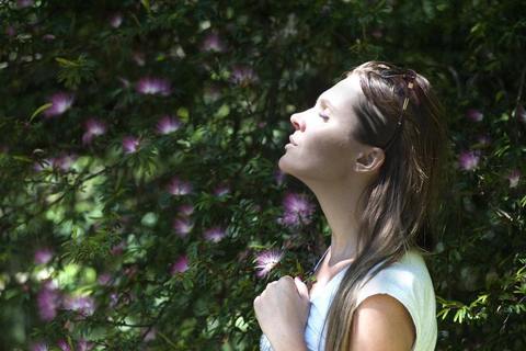 フランス女性に学ぶ「目的別」のオイル美容