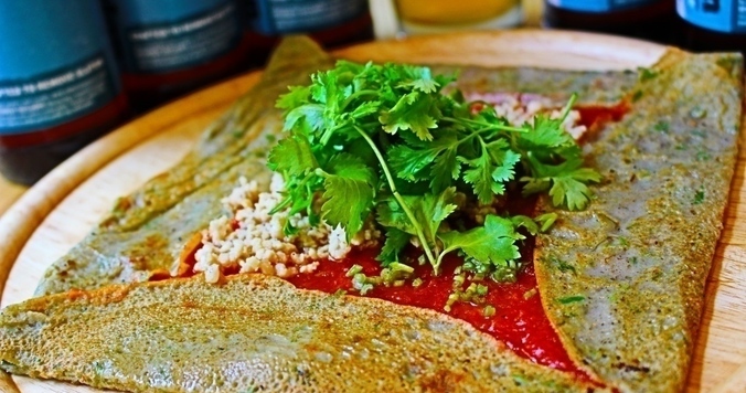 蕎麦×パクチーの限定メニューをグルテンフリーバルで味わう