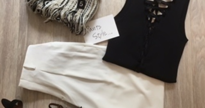 １枚で高見え。UNIQLOのドレープワイドアンクルパンツが夏に活躍