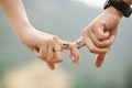 自分の夫が「仕事ができない人」だったら妻は絶望するか