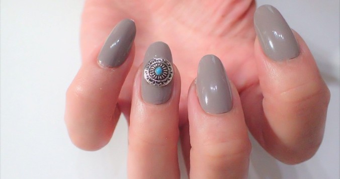 秋ネイルに使える100均ネイルカラー５色とデザイン【マニキュアでセルフネイル】