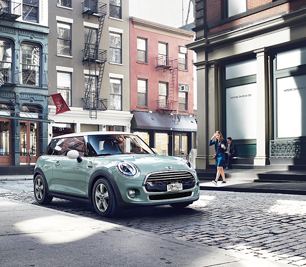 「MINI ICE BLUE」復刻版が、日本で400台限定発売!