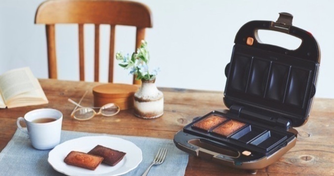 自家製フィナンシェはいかが？　「ワッフル＆ホットサンドベーカー」最新作