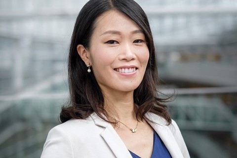 「香りをまとわない女性に未来はない」【三宅志穂】