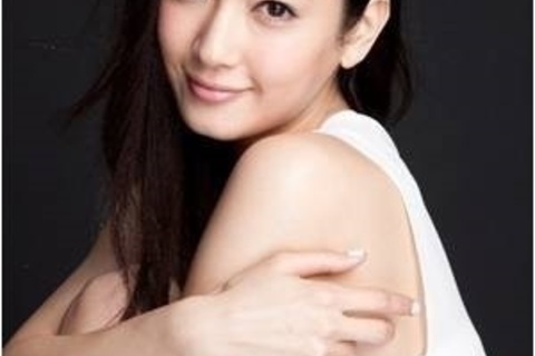 菜々緒さんおすすめ - 秋冬に欠かせない美脚アイテム「着圧タイツ」