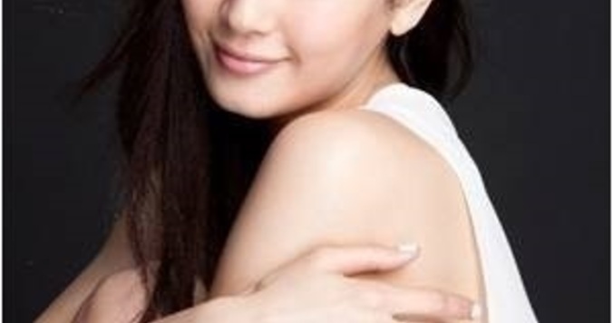 菜々緒さんおすすめ - 秋冬に欠かせない美脚アイテム「着圧タイツ」