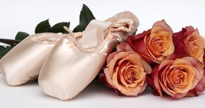 男だけの美しいコメディ・バレエ「トロカデロ・デ・モンテカルロバレエ団」が来日！