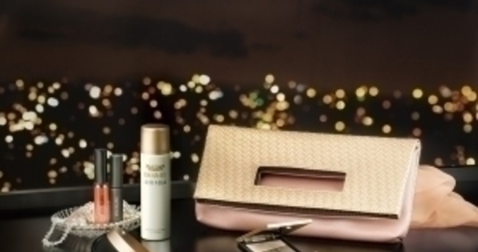 スキンケアもメイクアップも。ドクターシーラボの限定コフレは超豪華