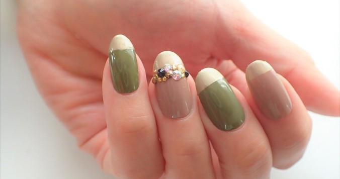 秋冬仕様。大人辛口ハーフフレンチの簡単なやり方【マニュキュアでセルフネイル】